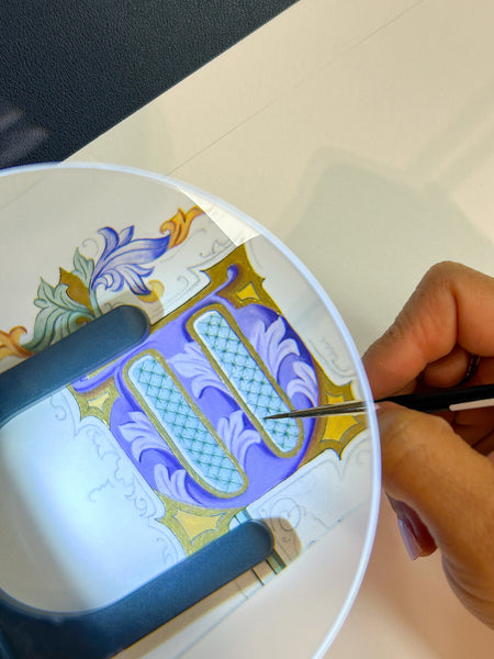 Illuminated Borders: A Modern Take ONLINE WORKSHOP